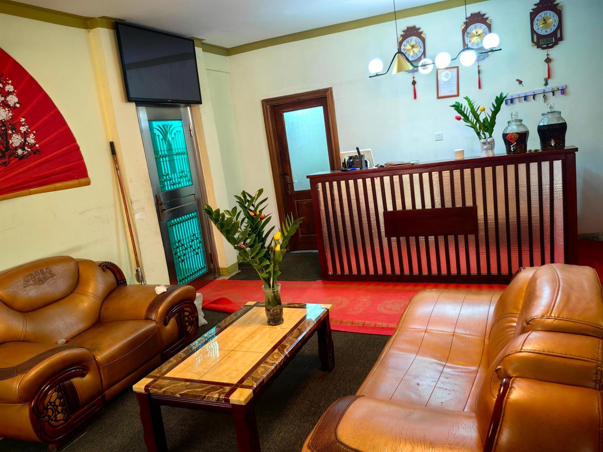 Hongyuanprimierhotel Accra Esterno foto