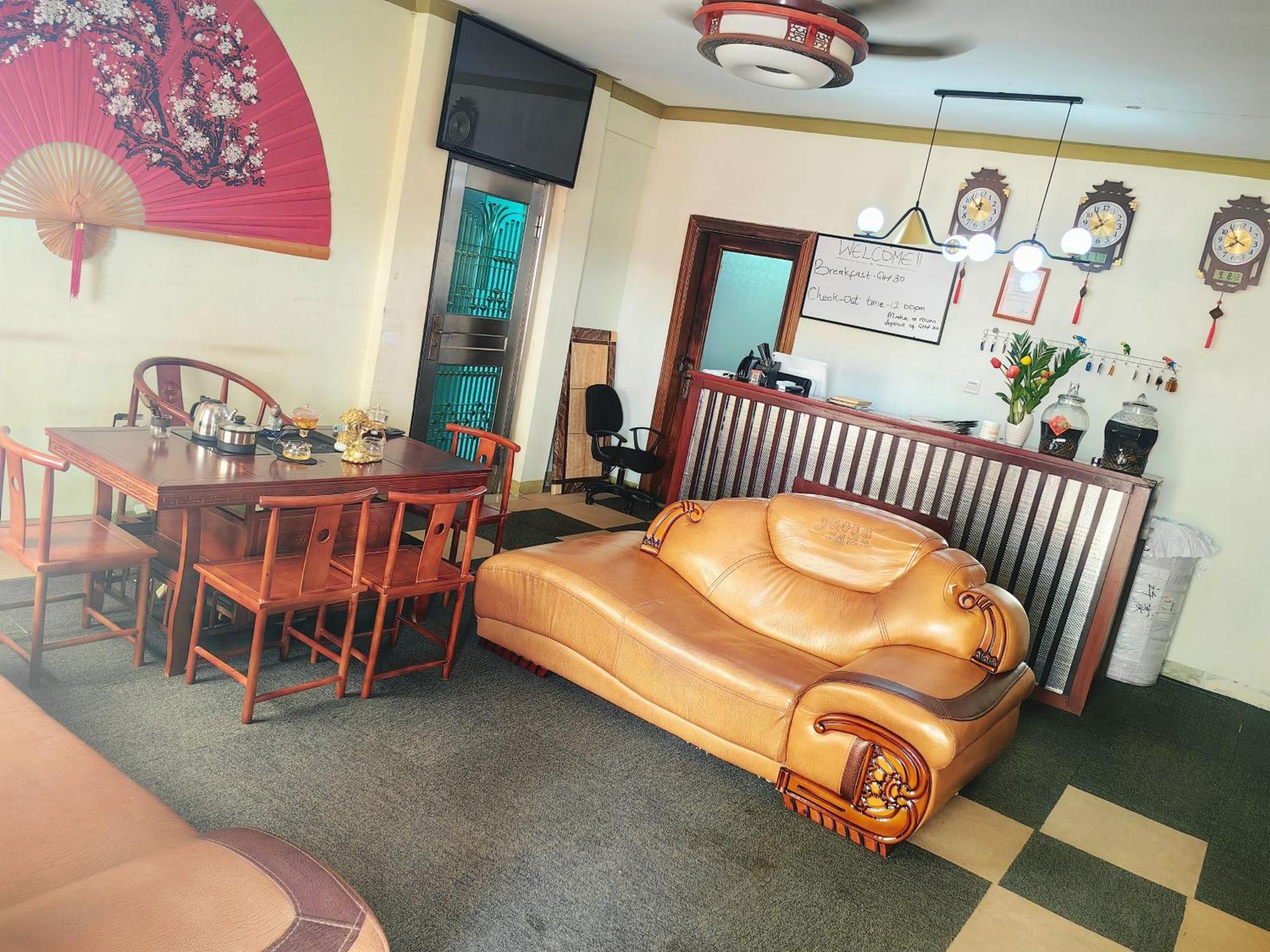 Hongyuanprimierhotel Accra Esterno foto