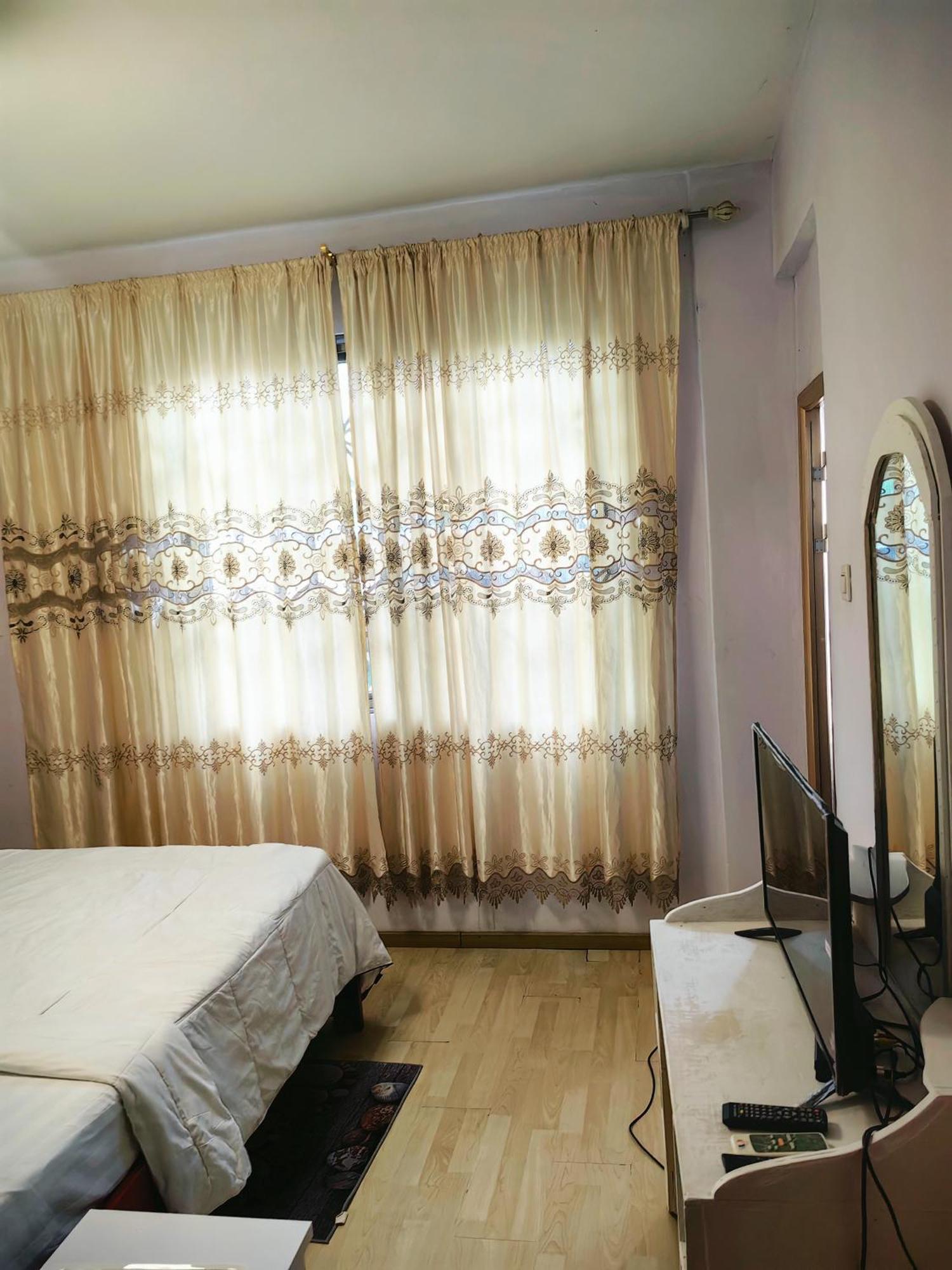 Hongyuanprimierhotel Accra Esterno foto